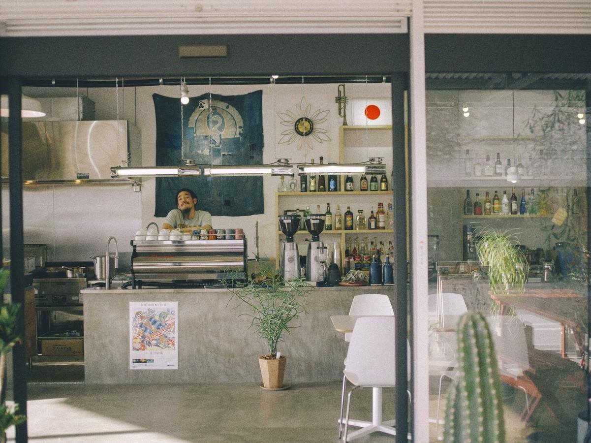 Aien Coffee & Hostel Csatan Kültér fotó